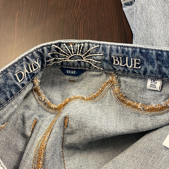 DAILY BLUE SKYE LAKE High Rise Bell - Picture 4 of 9